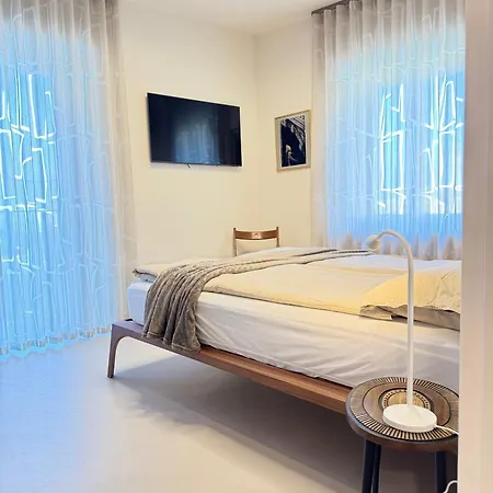 Casa Reni بيت للعطل *